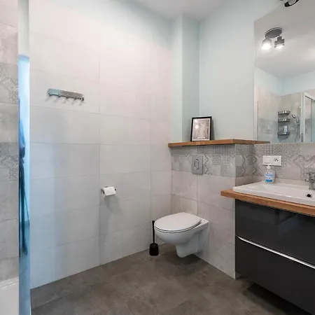 Luxury In -9- Atlas Arena Free Parking